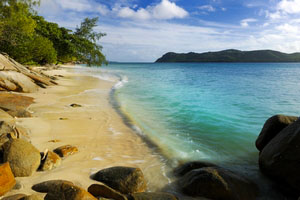 Raffles Praslin Beach - Anse Takamaka